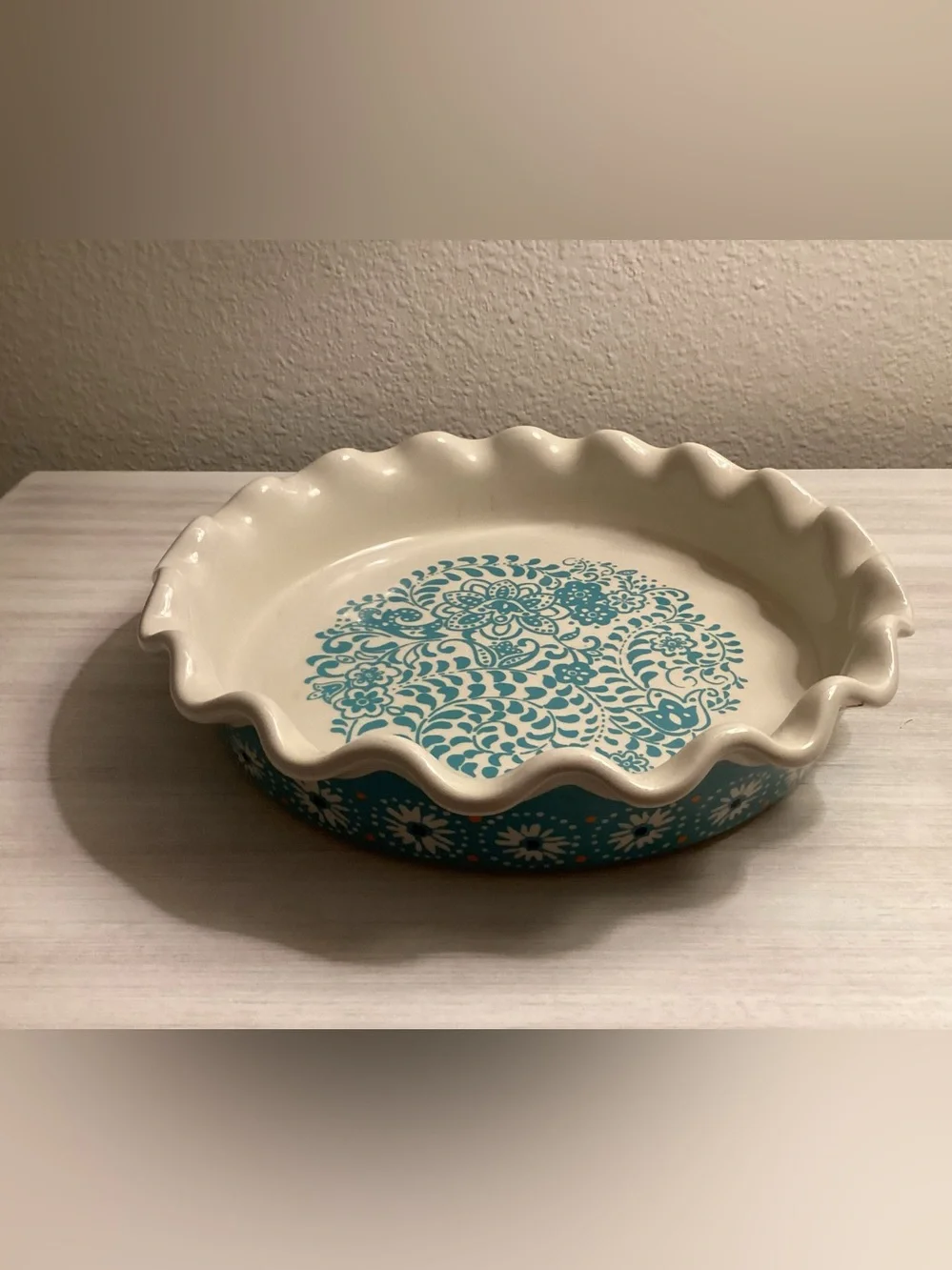 The Pioneer Woman Flea Market Turquoise Daisy 9” Pie Dish - IEC